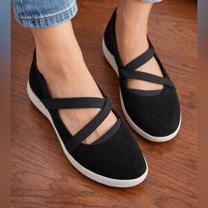 Softwalk Black Elastic Strap Flats Women’s 6.5 Comfort Walking Shoes New W/Tags